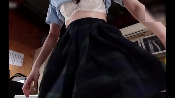 JK黑丝店员制服
